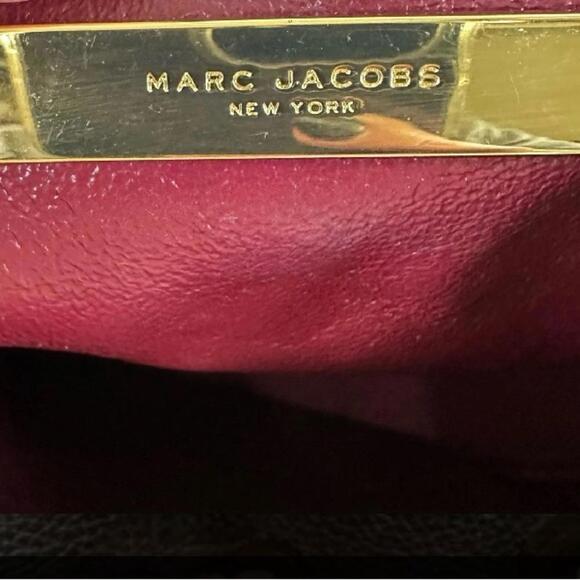 Marc Jacobs Luxury Embellished Gold Metallic Leather Tote Shoulder Bag (MJXX040) - Picture 4 of 15